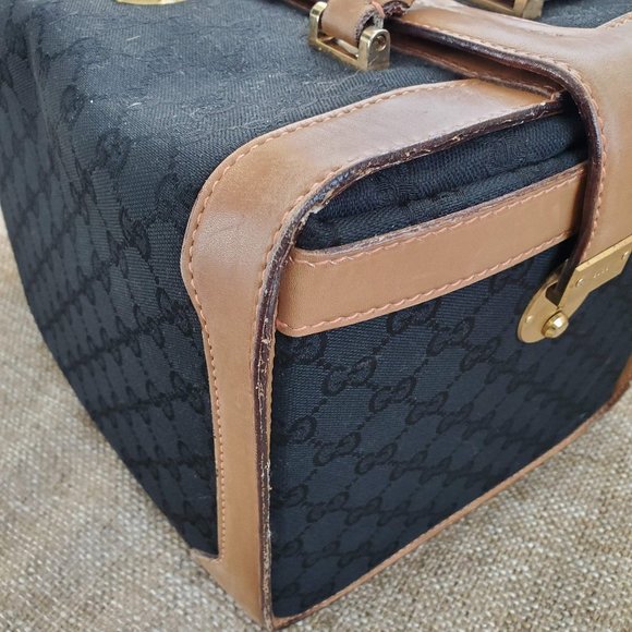Black Vintage Gucci Train Case Toiletry Makeup Bag - Picture 15 of 16